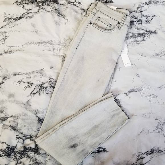 William Rast Midrise Perfect Skinny Jeans - Picture 2 of 6